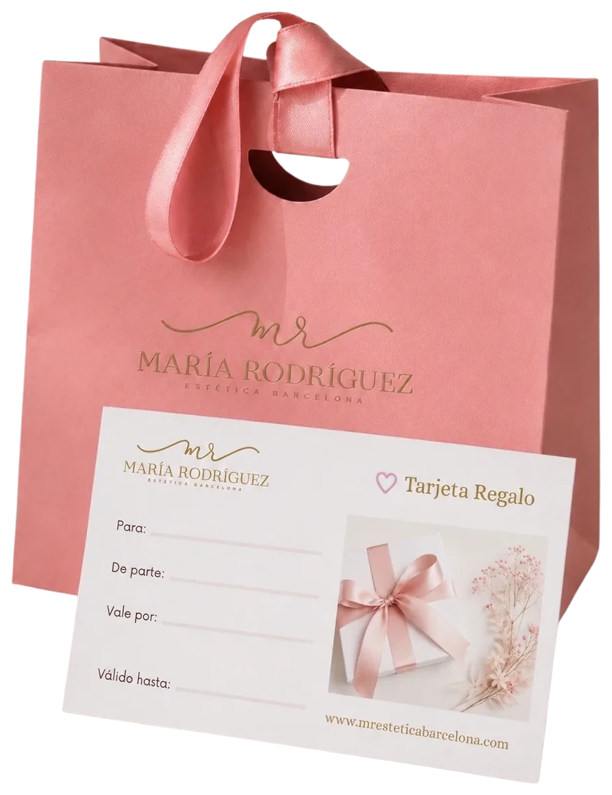 Tarjeta regalo de María Rodríguez Estética Barcelona en su packaging